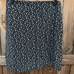 Brandy Melville Floral Black and White Women's Skirt